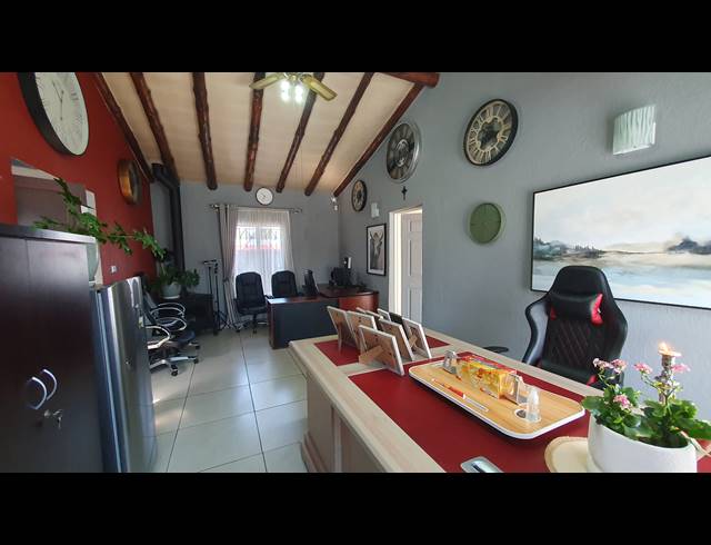 3 BEDROOM FREEHOLD FOR SALE IN BRACKENDOWNS